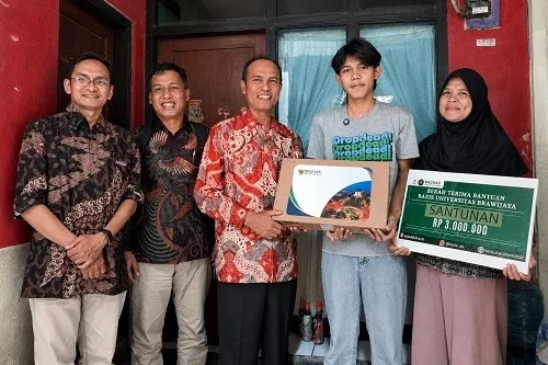 Auto Kuliah Tanpa Overthinking! UB Kasih Laptop dan Bantuan Dana Buat Mahasiswa Baru Penerima KIP-K