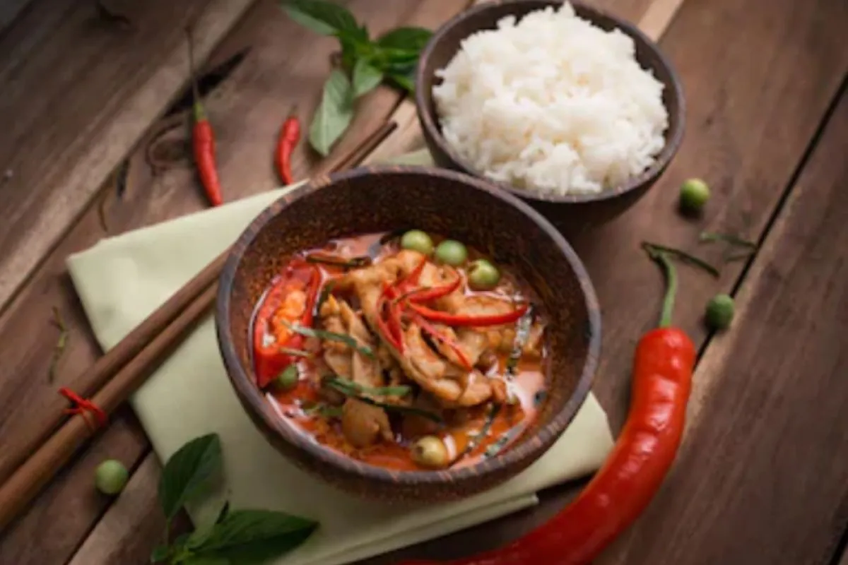 Makan Pedas = Kalori Auto Ludes? Jawabannya Nggak Sesimpel Itu