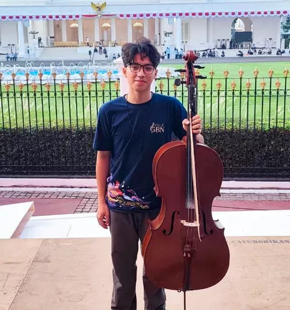 Auto Bangga! Anak Batu Ini Tampil di Istana Negara Bareng Gita Bahana Nusantara
