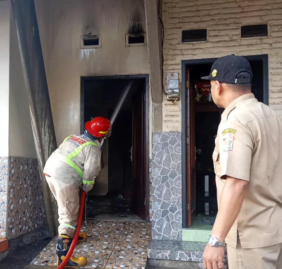 Diduga Gara-gara Sound System Masih Nyolok, Rumah di Singosari Malang Terbakar
