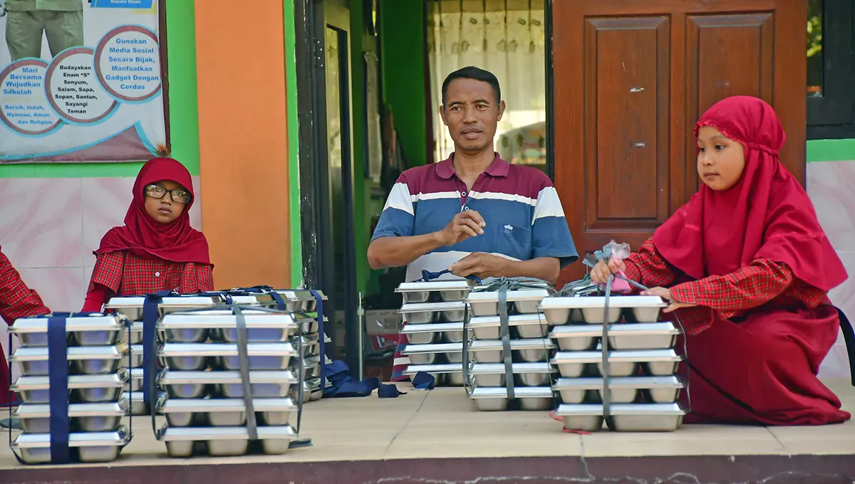 Fix! Makanan MBG Kini Nggak Boleh Dibawa Pulang, Ini Alasannya