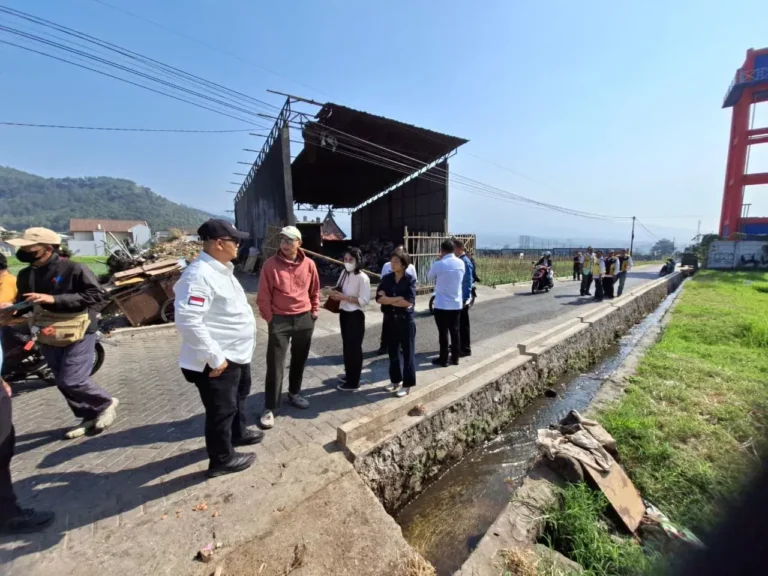 Batu Nggak Mau Kalah Bersih! Pemkot Gaspol Benahi Sampah dari Akar Rumput