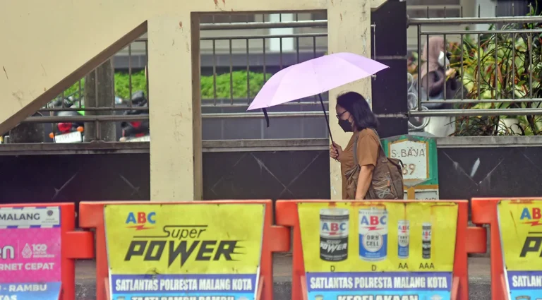 Malang Lagi Gerah Banget! BMKG Ungkap Penyebab Suhu Panas Tembus 35 Derajat